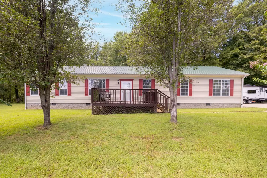 1045 Wade Reed Rd, White Bluff, TN 37187