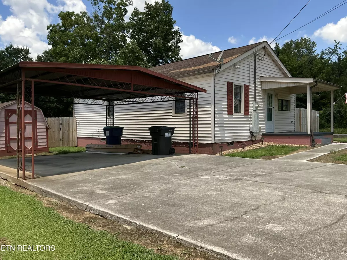 Maryville, TN 37801,102 County Farm Road