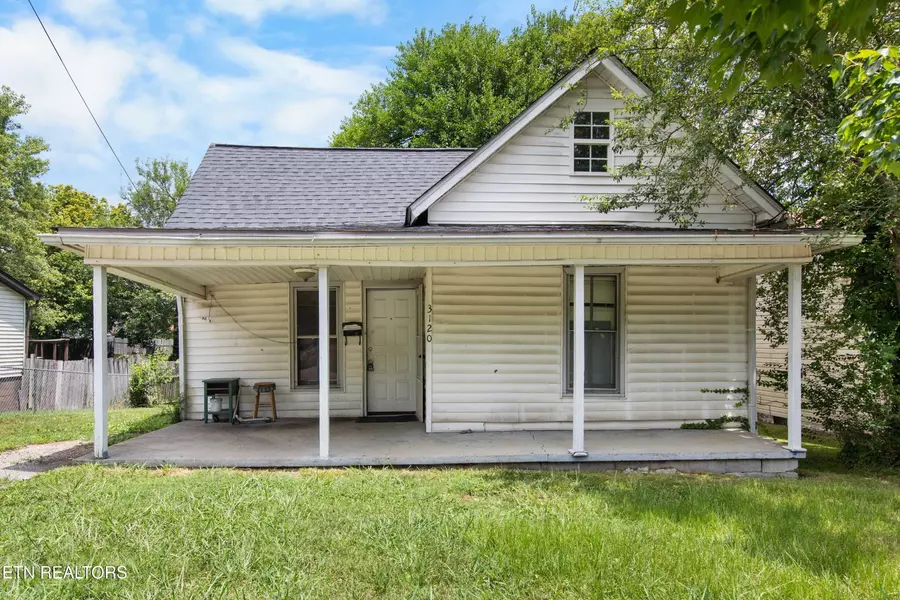 3120 Galbraith St, Knoxville, TN 37921
