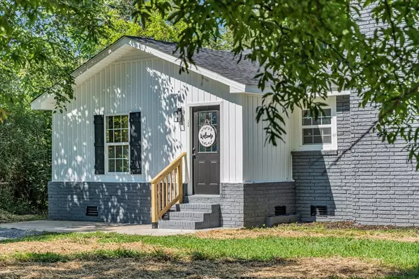 Tullahoma, TN 37388,208 Bragg Cir