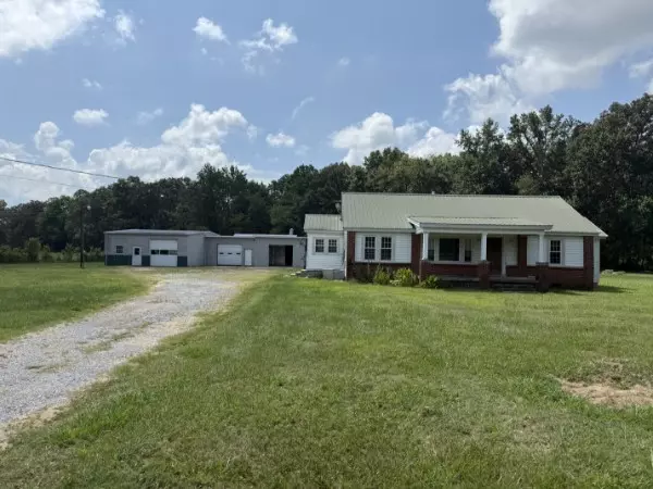 Manchester, TN 37355,4282 McMinnville Hwy