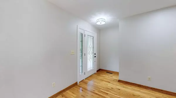 Cadiz, KY 42211,242 Woodruff Ln