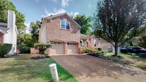 Hermitage, TN 37076,929 Waynewood Ln