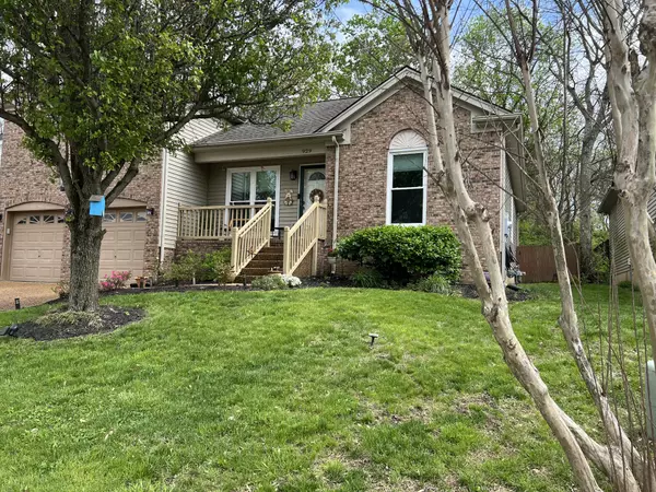 Hermitage, TN 37076,929 Waynewood Ln