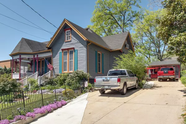 Pulaski, TN 38478,210 S 6th St