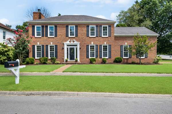 520 Castlebury Ct, Franklin, TN 37064