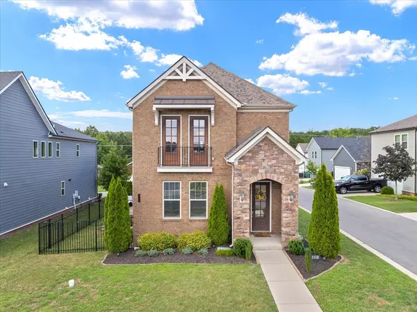 2110 Notchleaf Rd, Antioch, TN 37013