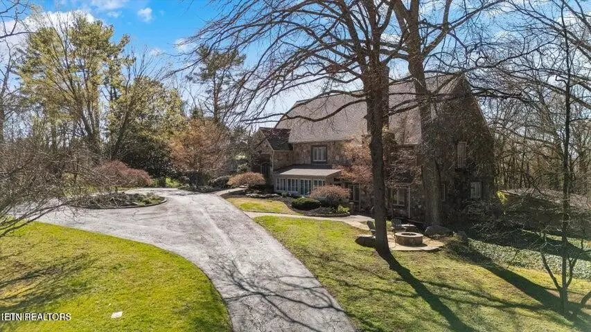 3509 Blow Drive, Knoxville, TN 37920