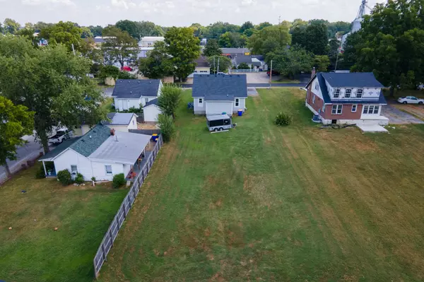 Franklin, KY 42134,417 N College St