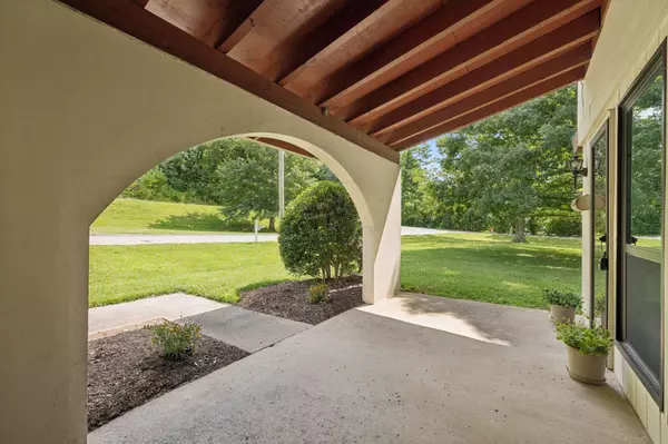 Nashville, TN 37221,210 Old Hickory Blvd #1