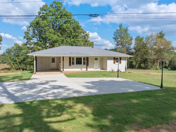 Bath Springs, TN 38311,7371 Brooksie Thompson Rd