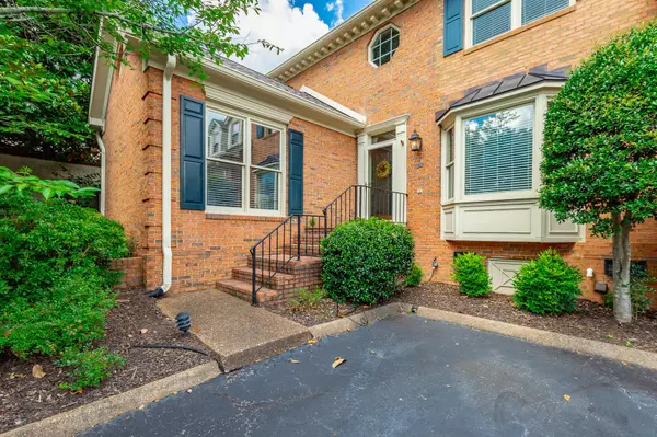 Signal Mountain, TN 37377,802 Signal Mountain Boulevard #121