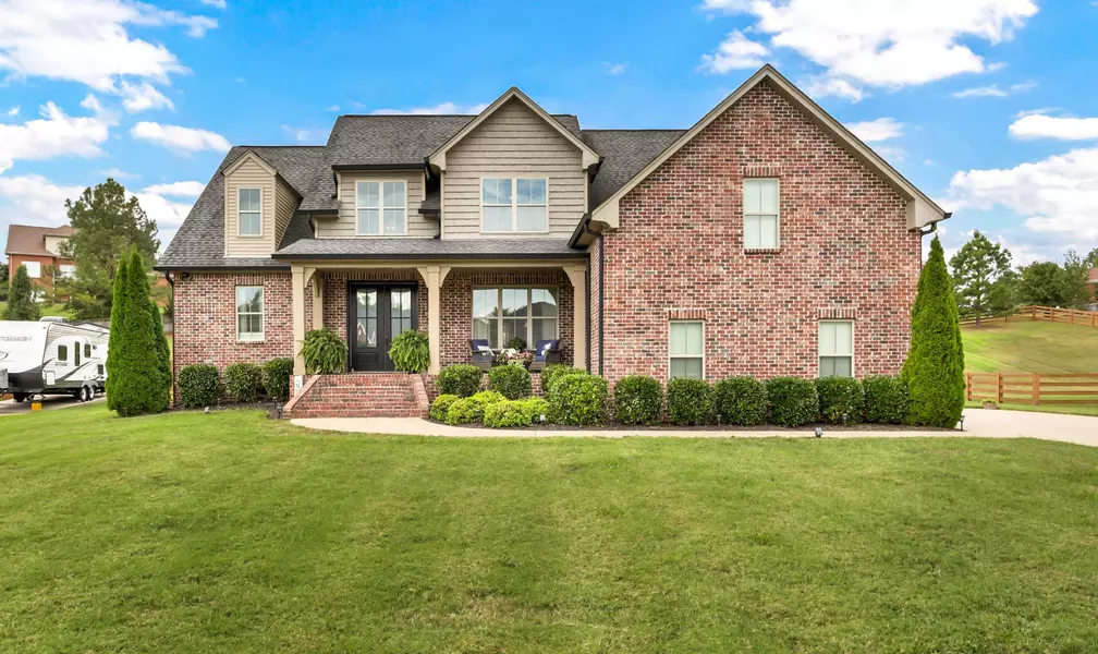 4058 Oak Pointe Dr, Pleasant View, TN 37146