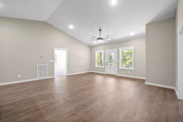 Erin, TN 37061,1 John Ross Hollow