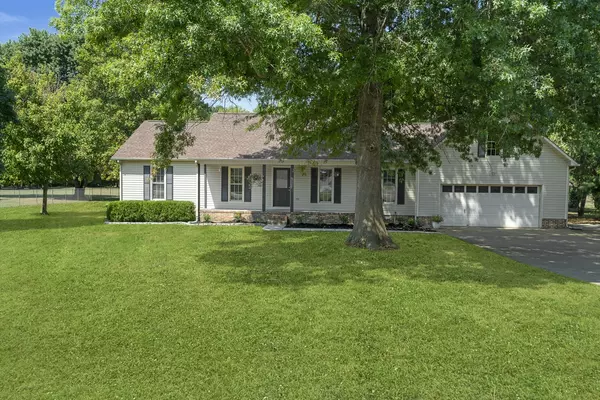 Columbia, TN 38401,327 Stonewall Dr