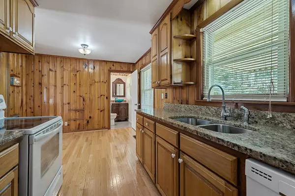 Mcminnville, TN 37110,127 Jefferson St