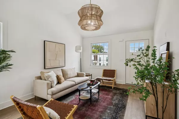 Nashville, TN 37216,2127A Burns St