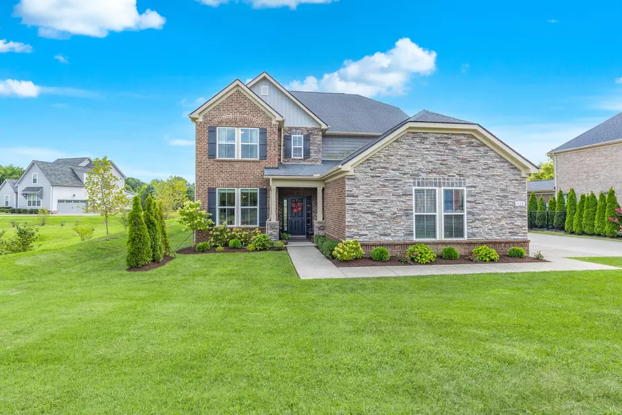1114 Crossfield Dr, Nolensville, TN 37135