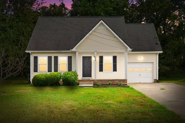 974 Roedeer Dr, Clarksville, TN 37042
