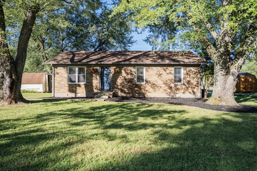 8106 Cooper Dr, Murfreesboro, TN 37129