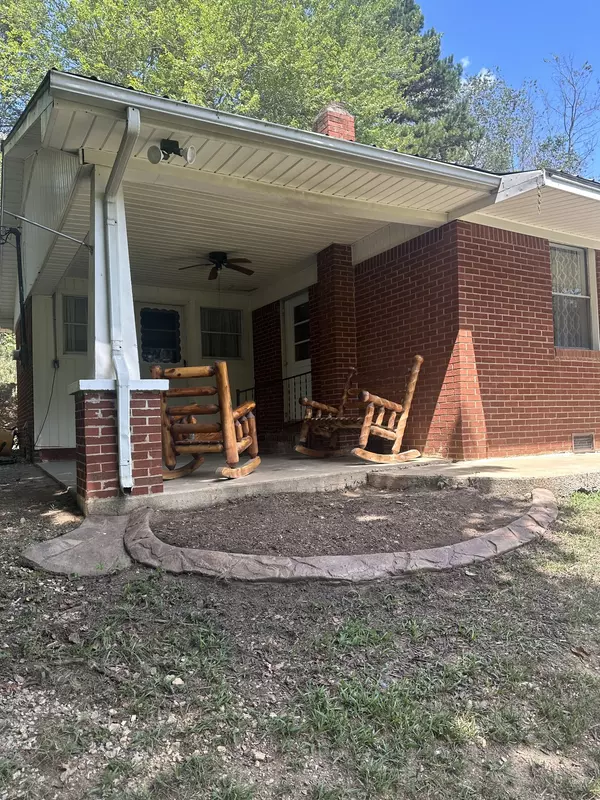 Summertown, TN 38483,16 Cummings Rd