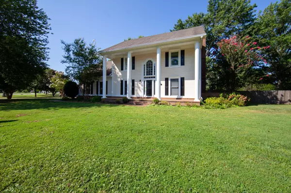 Jackson, TN 38305,465 Shadow Ridge Dr