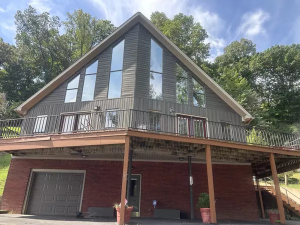 Camden, TN 38320,682 Stirling Rd