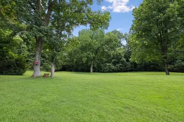 Brentwood, TN 37027,6404 Cloverbrook Dr