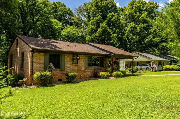 Maryville, TN 37804,2822 Willocks Ave