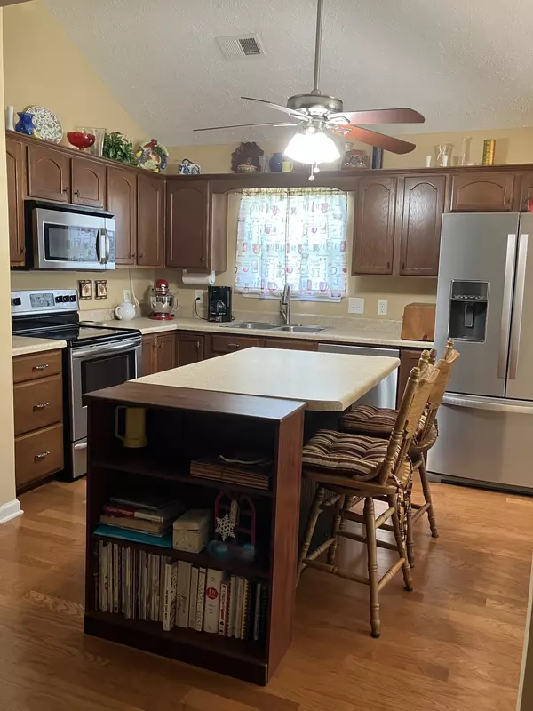 Gallatin, TN 37066,525 Callie Ave