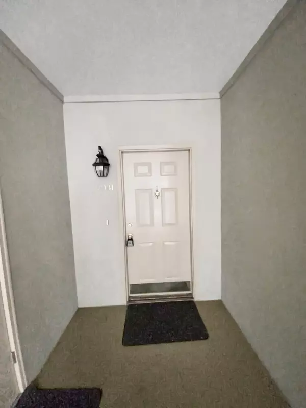 Nashville, TN 37215,2041 Lombardy Ave