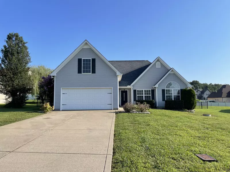 1236 Crescent Ridge Dr, Murfreesboro, TN 37128