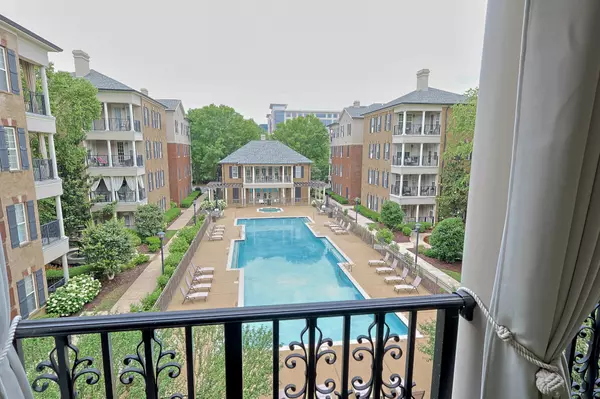 307 Seven Springs Way #304, Brentwood, TN 37027
