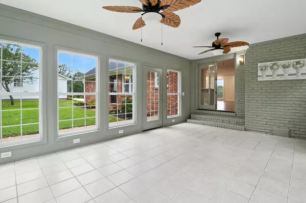 Fayetteville, TN 37334,24 Lovers Ln