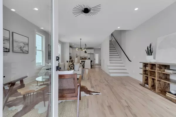 Nashville, TN 37209,6376A Ivy St