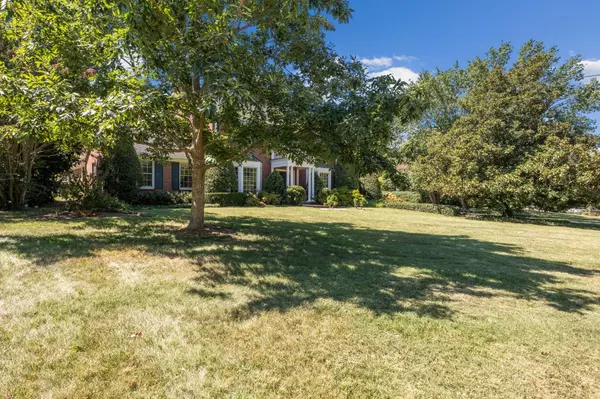 Nashville, TN 37215,3431 Hampton Ave