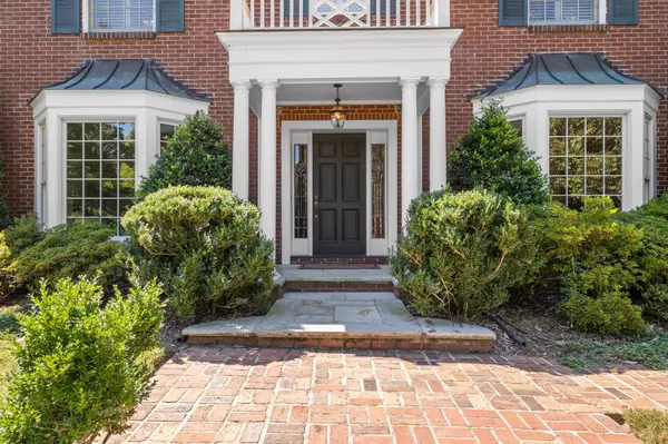 Nashville, TN 37215,3431 Hampton Ave