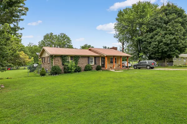 Huntland, TN 37345,246 Indian Creek Rd