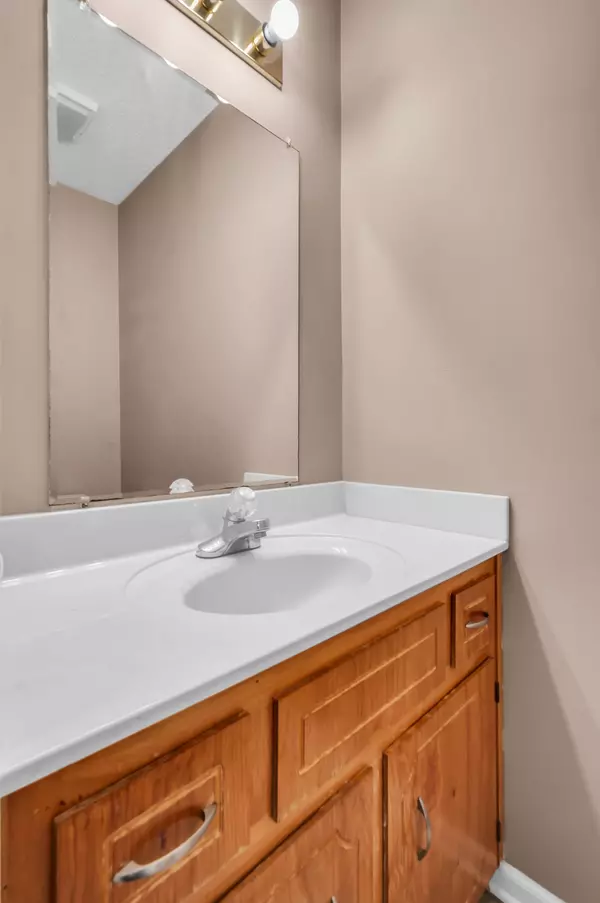 Clarksville, TN 37043,284 Raleigh Dr #B