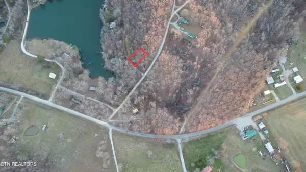 19 Burchett Drive, Crossville, TN 38572