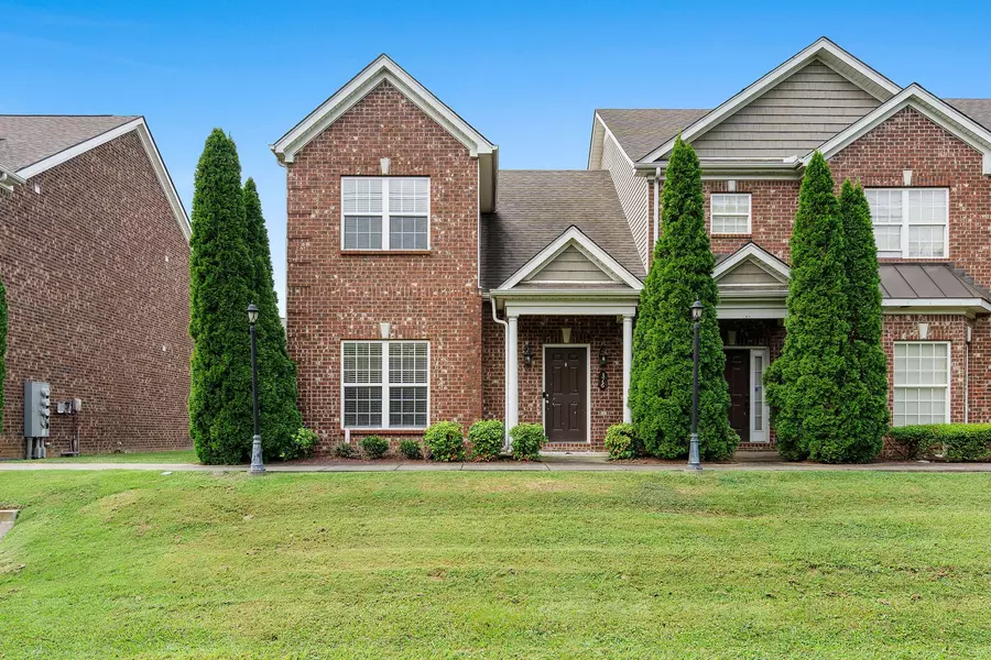 316 Rowlette Cir, Murfreesboro, TN 37127
