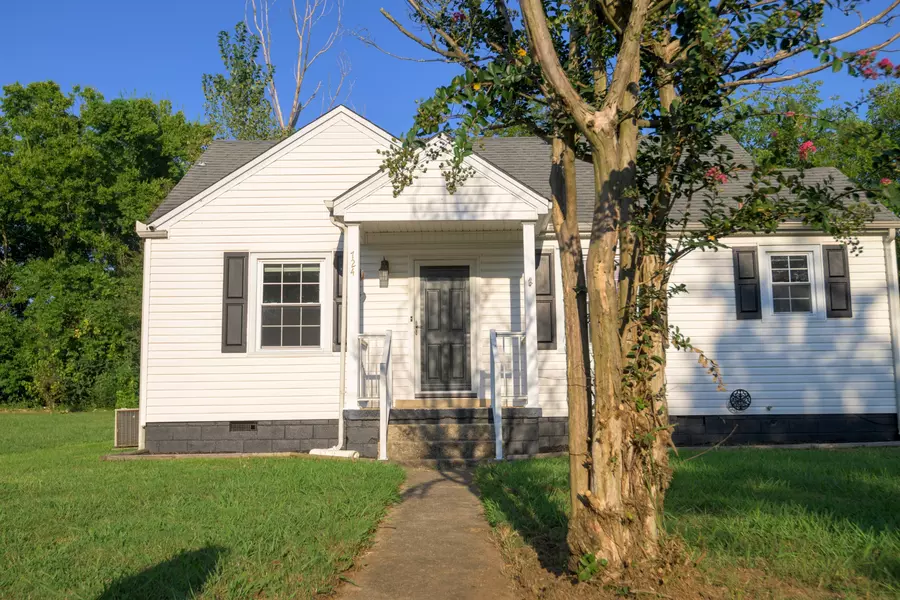 724 Alton Ave, Shelbyville, TN 37160