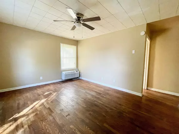 Hopkinsville, KY 42240,1525 Ferrell St #8
