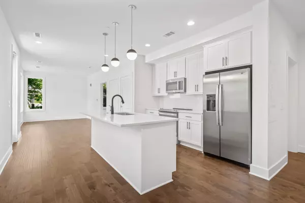 Nashville, TN 37209,505 Community Ct #103