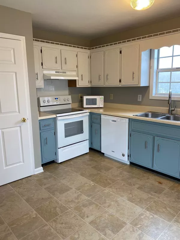 Clarksville, TN 37042,221 Short St
