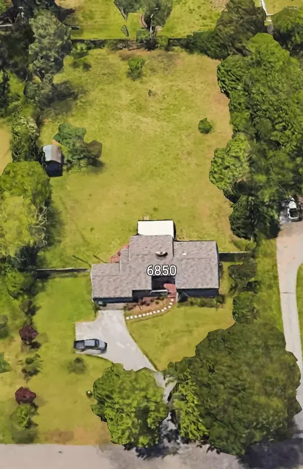 Chattanooga, TN 37421,6850 Hickory Lane