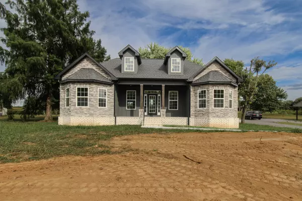 Lafayette, TN 37083,126 Maple Grove Rd