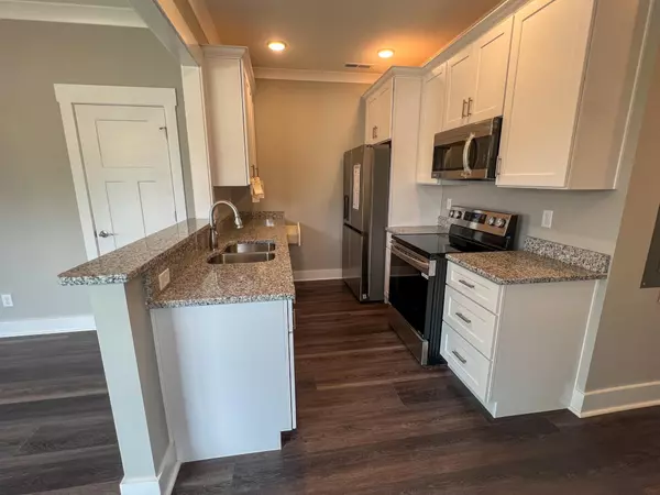 Ooltewah, TN 37363,9504 State Street