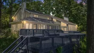 305 Keck Ln, Buchanan, TN 38222