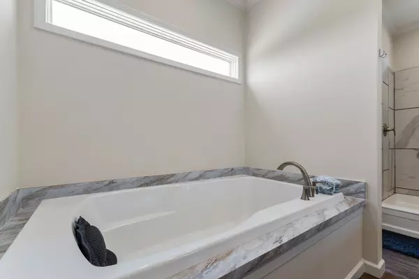 Walling, TN 38587,488 Point Ln